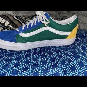 Yacht club vans. 11 in women’s ,9.5 men